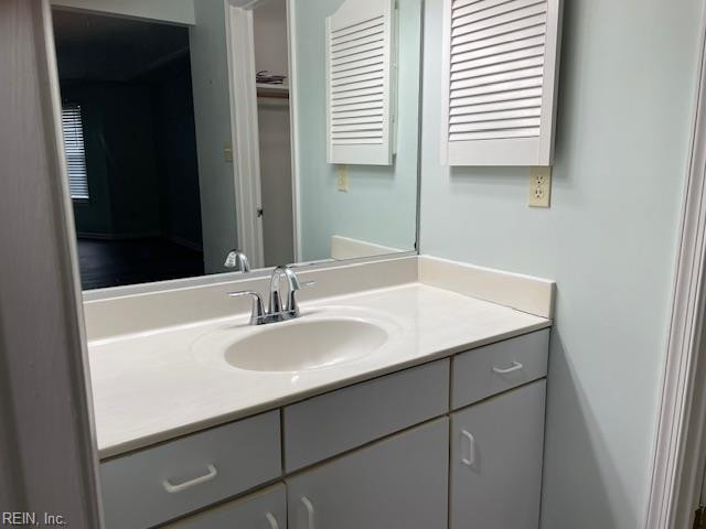 Photo 18 of 27 residential for sale in Chesapeake virginia