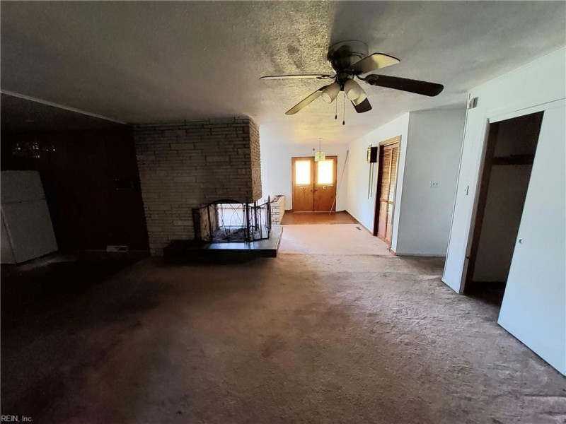 Photo 13 of 48 residential for sale in Portsmouth virginia