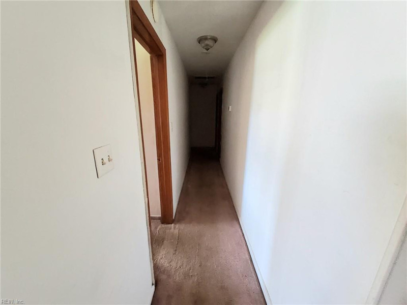 Photo 30 of 48 residential for sale in Portsmouth virginia