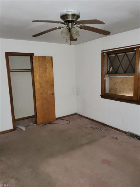Photo 33 of 48 residential for sale in Portsmouth virginia