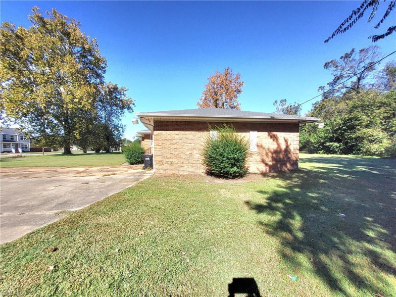 Photo 39 of 48 residential for sale in Portsmouth virginia