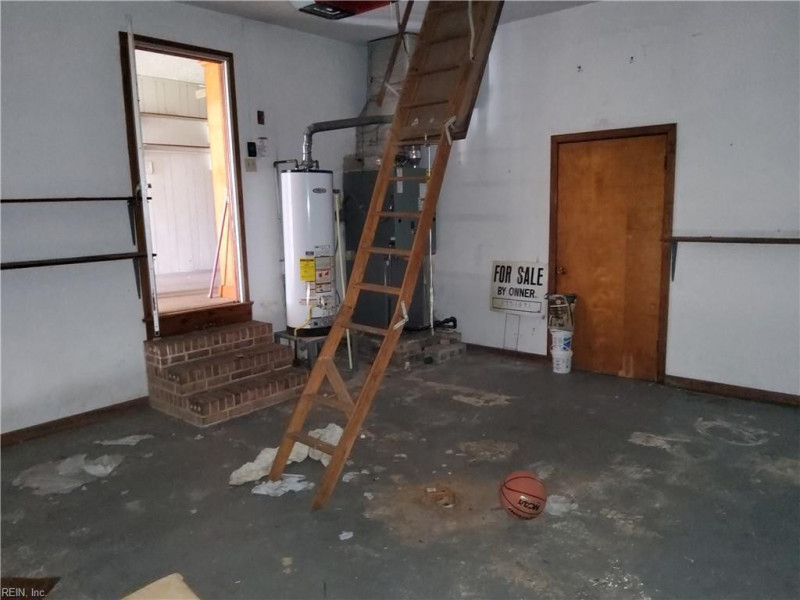 Photo 45 of 48 residential for sale in Portsmouth virginia
