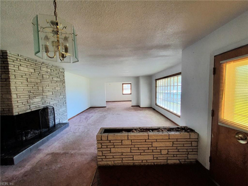 Photo 6 of 48 residential for sale in Portsmouth virginia