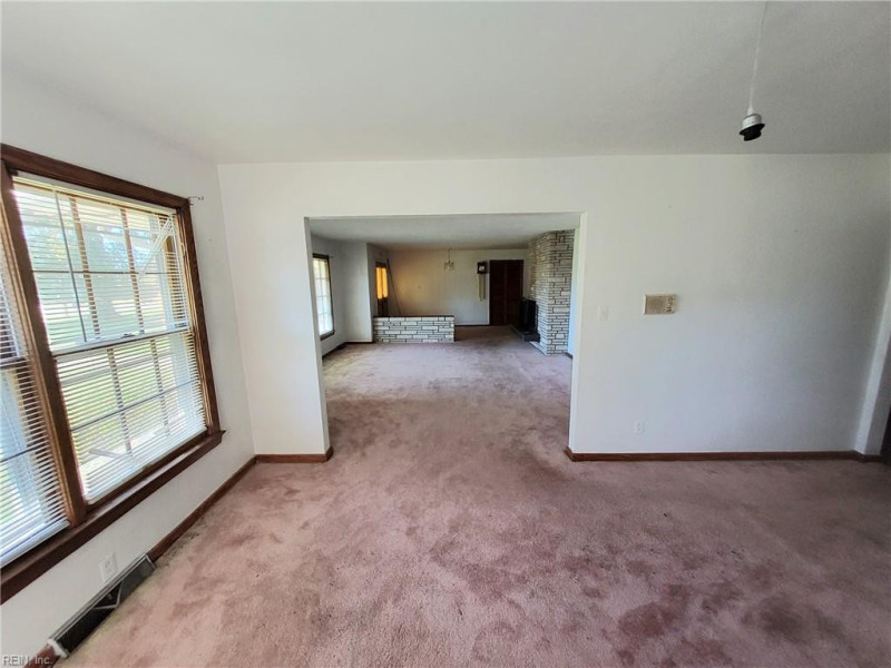 Photo 8 of 48 residential for sale in Portsmouth virginia