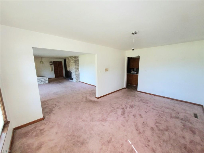Photo 9 of 48 residential for sale in Portsmouth virginia