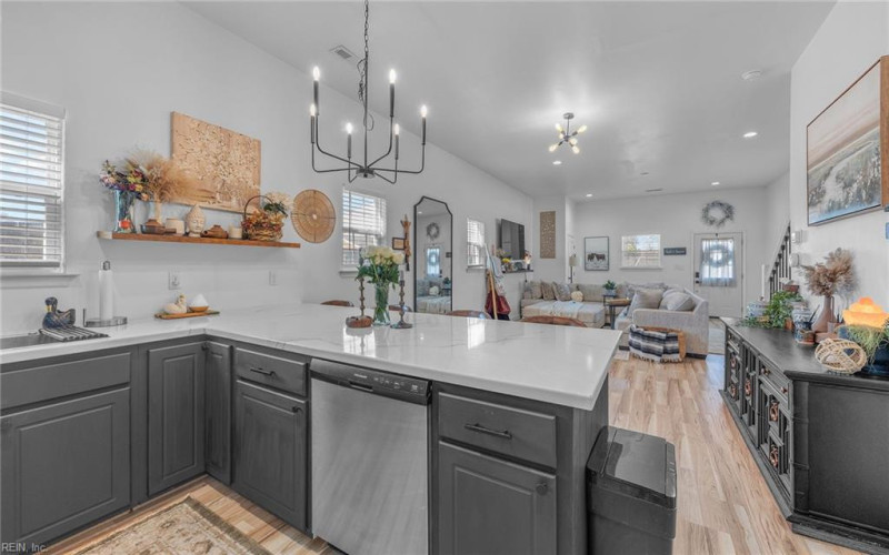 Photo 7 of 29 residential for sale in Portsmouth virginia