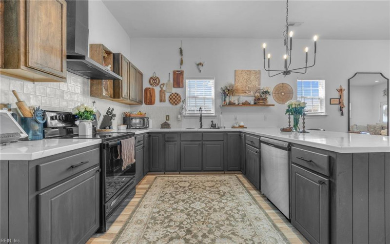 Photo 9 of 29 residential for sale in Portsmouth virginia