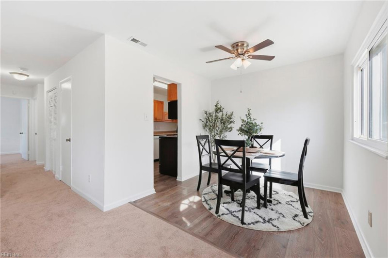 Photo 11 of 38 residential for sale in Virginia Beach virginia
