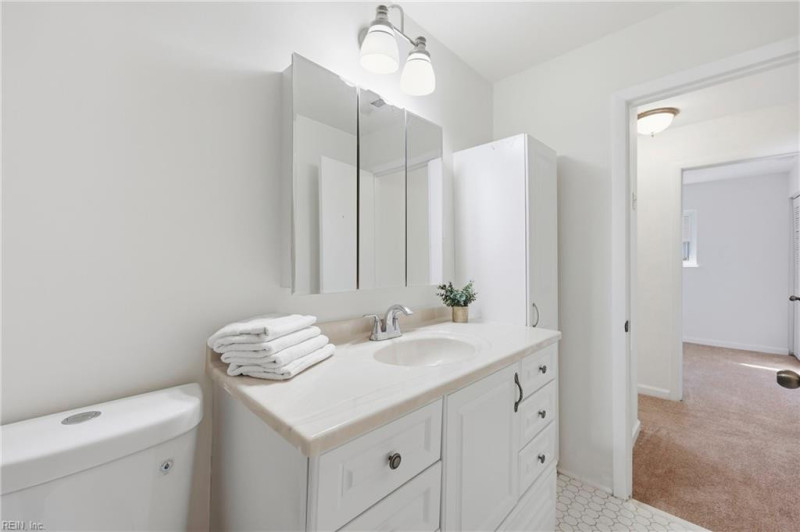 Photo 18 of 38 residential for sale in Virginia Beach virginia