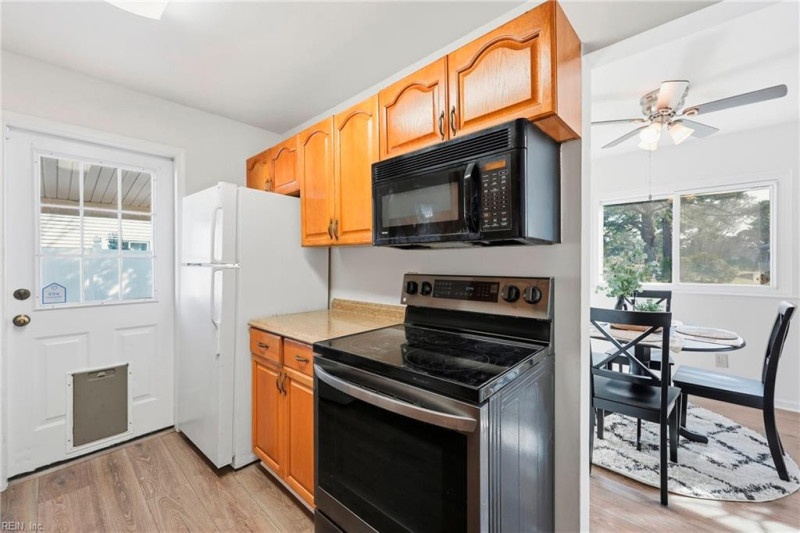 Photo 29 of 38 residential for sale in Virginia Beach virginia