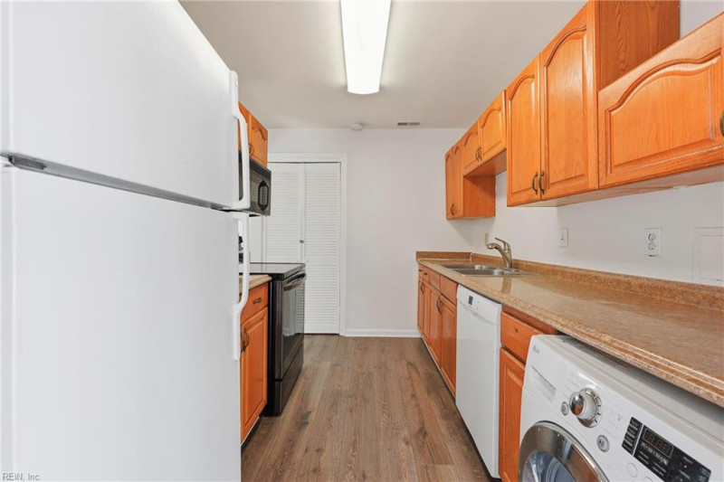 Photo 30 of 38 residential for sale in Virginia Beach virginia
