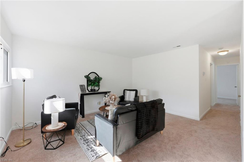 Photo 7 of 38 residential for sale in Virginia Beach virginia