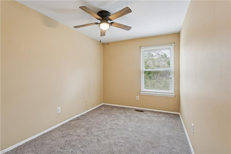 Photo 26 of 33 residential for sale in Portsmouth virginia