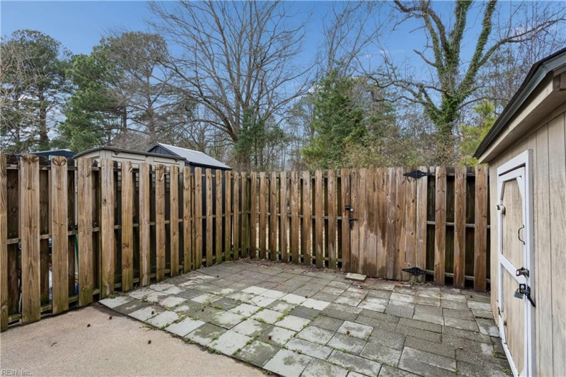 Photo 31 of 33 residential for sale in Portsmouth virginia