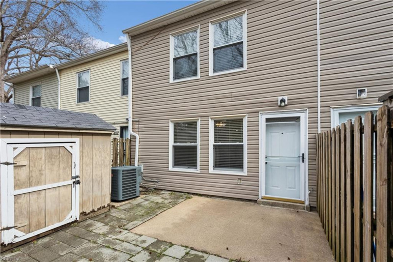 Photo 32 of 33 residential for sale in Portsmouth virginia