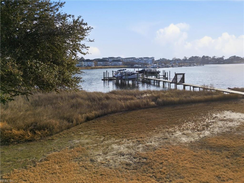 Photo 38 of 48 residential for sale in Norfolk virginia Photo 38 of 48 residential for sale in Norfolk virginia