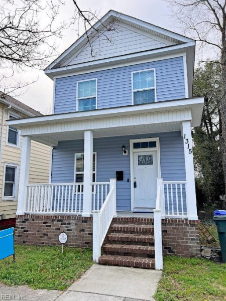 Photo 1 of 36 residential for sale in Norfolk virginia