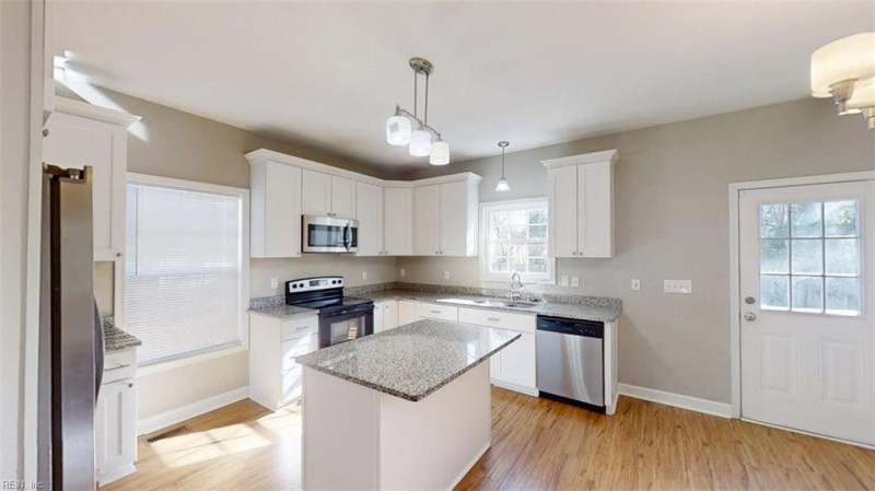 Photo 10 of 36 residential for sale in Norfolk virginia