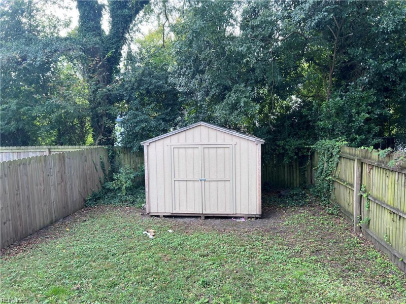 Photo 29 of 36 residential for sale in Norfolk virginia