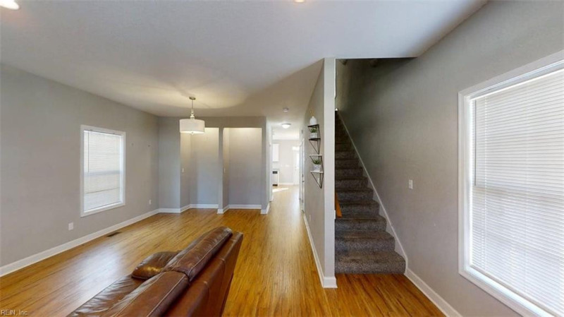 Photo 4 of 36 residential for sale in Norfolk virginia