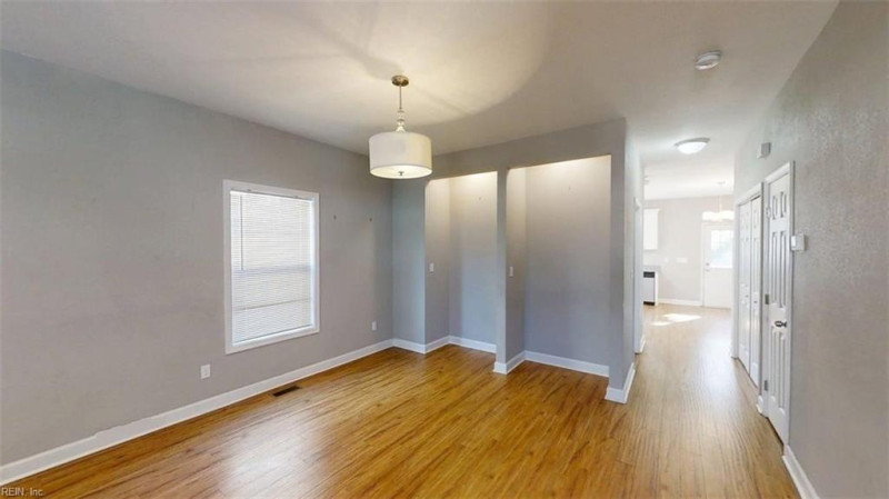 Photo 7 of 36 residential for sale in Norfolk virginia