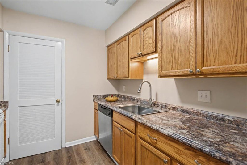 Photo 9 of 26 residential for sale in Newport News virginia Photo 9 of 26 residential for sale in Newport News virginia