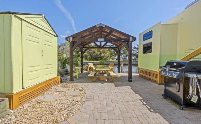 3665 Sandpiper Road, Virginia Beach, VA 23456