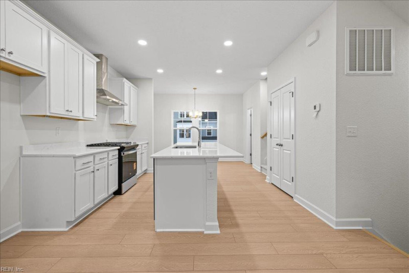 Photo 10 of 40 residential for sale in Virginia Beach virginia