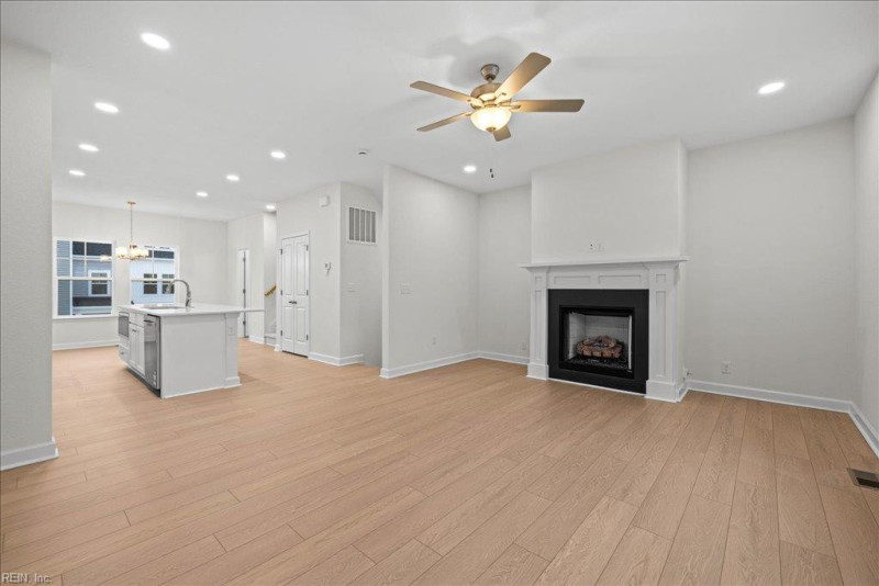 Photo 2 of 40 residential for sale in Virginia Beach virginia