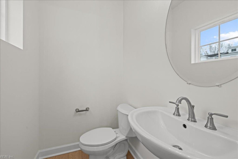 Photo 25 of 40 residential for sale in Virginia Beach virginia