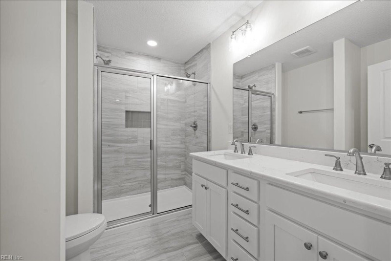 Photo 31 of 40 residential for sale in Virginia Beach virginia