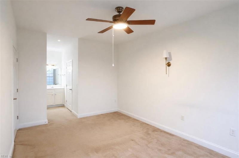 Photo 13 of 21 residential for sale in Virginia Beach virginia