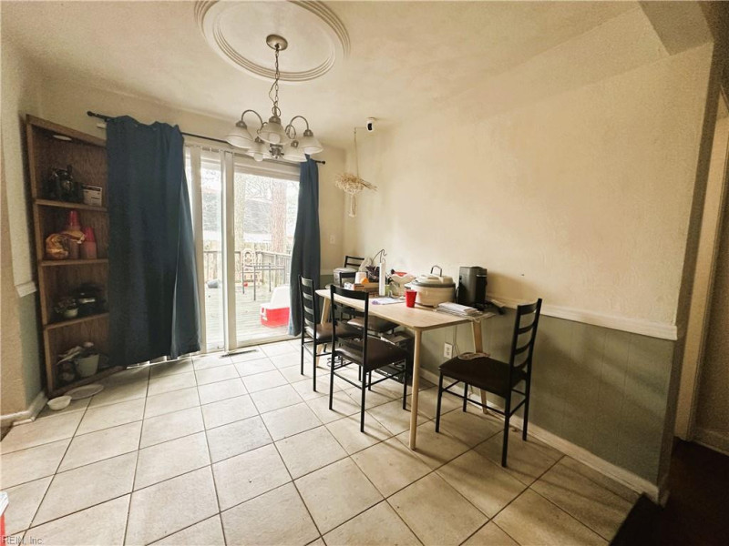 Photo 13 of 39 residential for sale in Portsmouth virginia