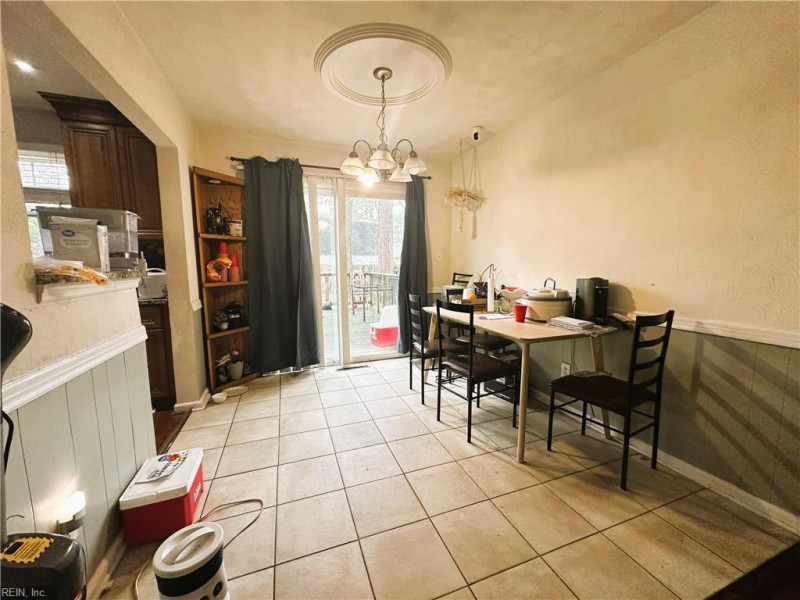 Photo 15 of 39 residential for sale in Portsmouth virginia