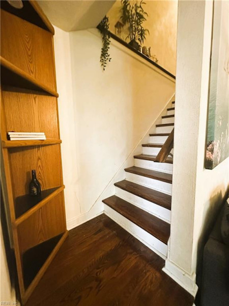 Photo 22 of 39 residential for sale in Portsmouth virginia