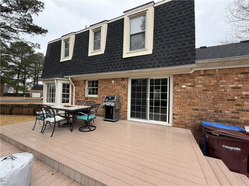Photo 20 of 26 residential for sale in Chesapeake virginia