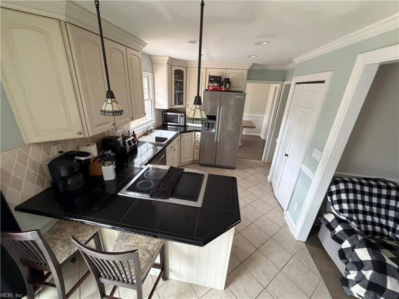 Photo 7 of 26 residential for sale in Chesapeake virginia