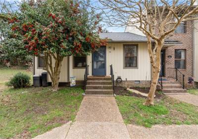 24 James Square, James City County, VA 23185