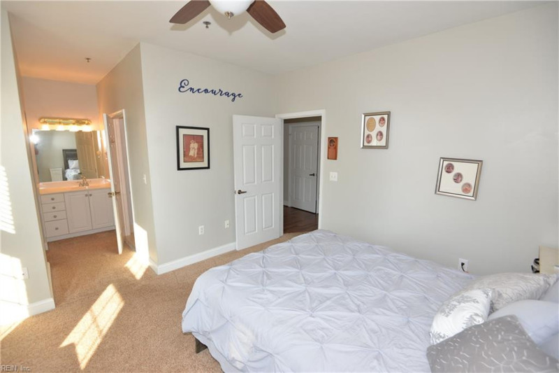 Photo 14 of 36 residential for sale in Virginia Beach virginia