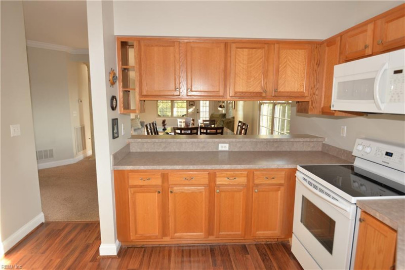 Photo 9 of 36 residential for sale in Virginia Beach virginia