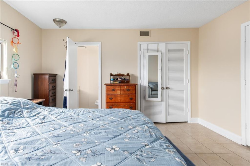 Photo 14 of 24 residential for sale in Norfolk virginia