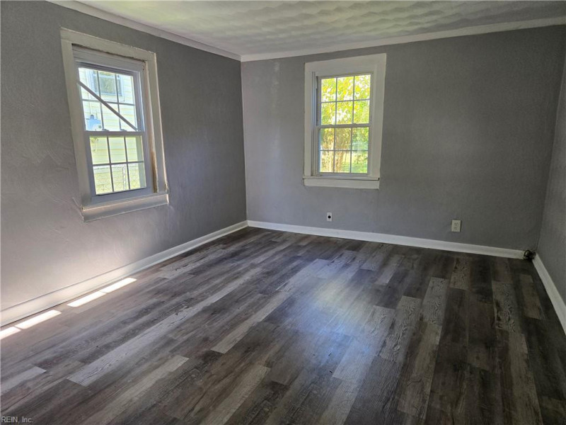 Photo 17 of 34 residential for sale in Norfolk virginia
