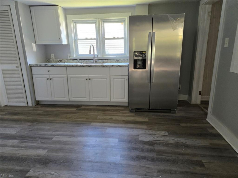 Photo 18 of 34 residential for sale in Norfolk virginia
