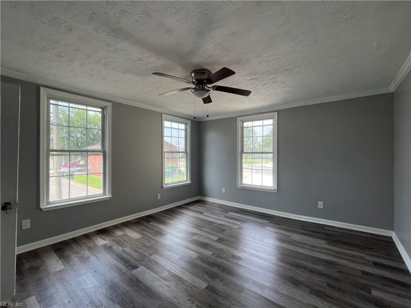Photo 30 of 34 residential for sale in Norfolk virginia