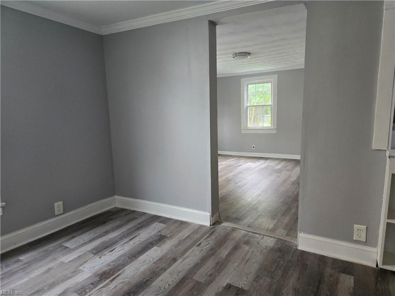 Photo 5 of 34 residential for sale in Norfolk virginia