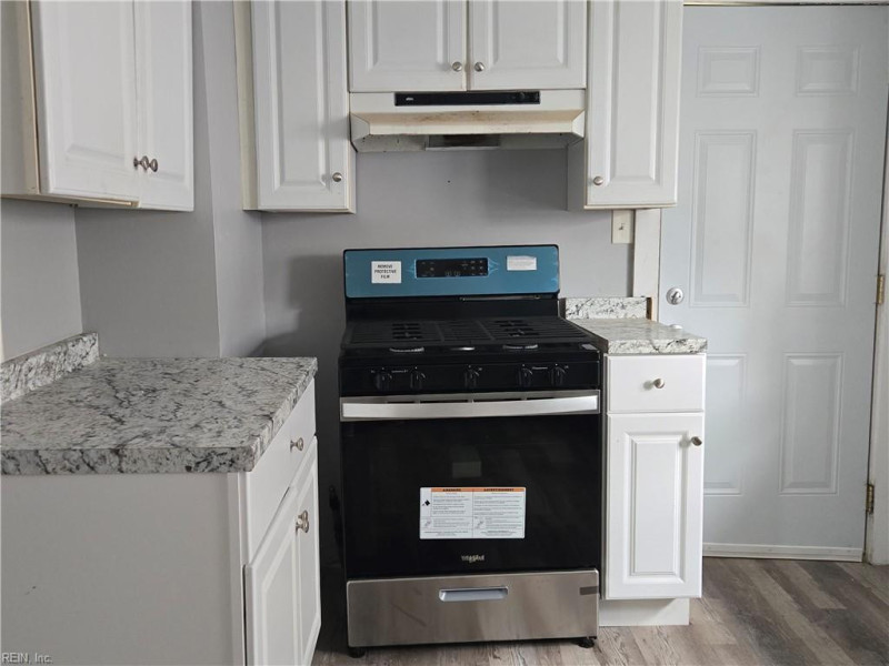 Photo 7 of 34 residential for sale in Norfolk virginia