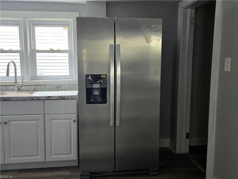 Photo 8 of 34 residential for sale in Norfolk virginia