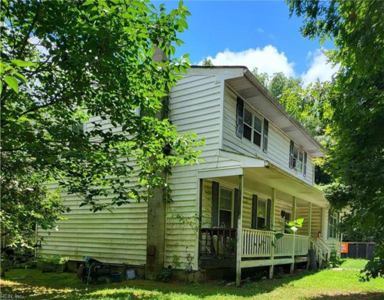 Photo 3 of 4 residential for sale in Middlesex County virginia