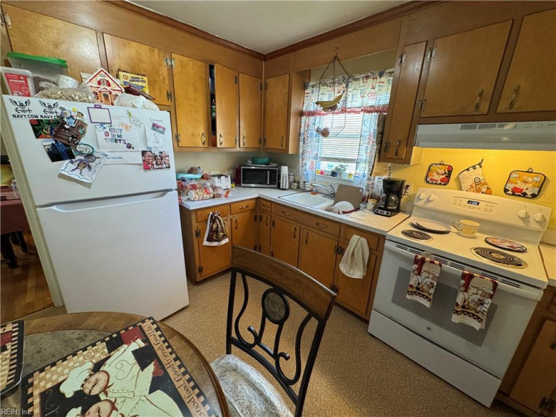 Photo 5 of 10 residential for sale in Newport News virginia