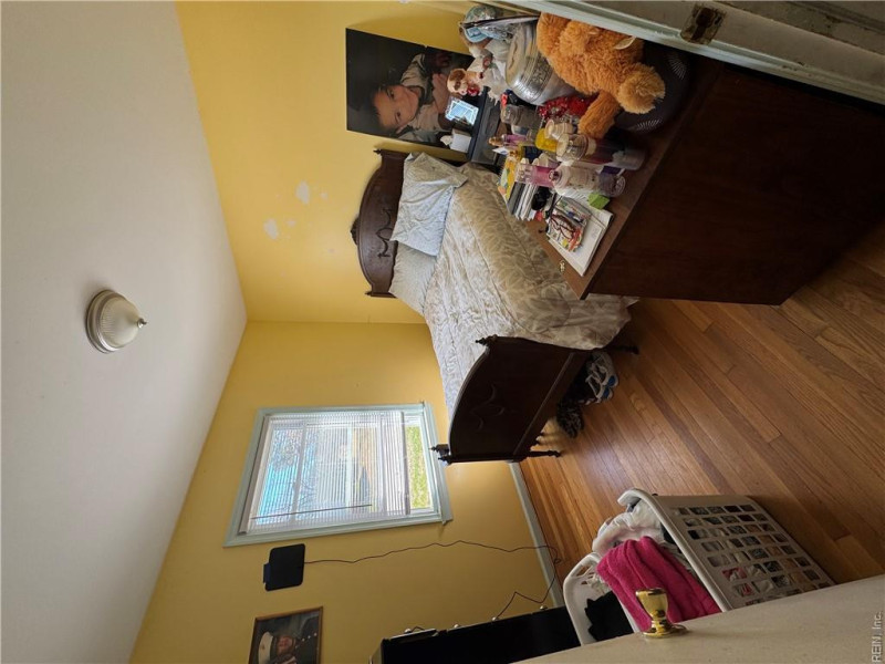 Photo 7 of 10 residential for sale in Newport News virginia